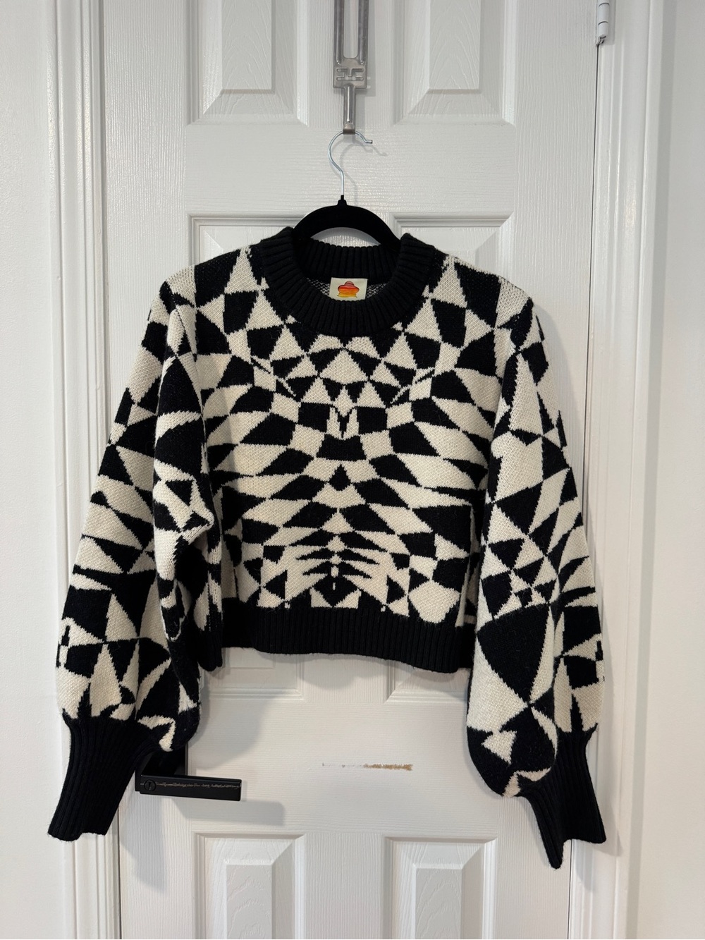 FARM RIO Black Heart Deco Knit
Sweater Size L - Picture 4 of 9
